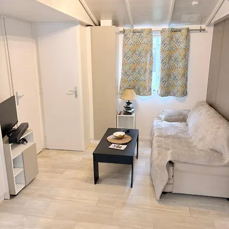 Mobilehome, Camping, Quatre Etoiles Campsite *